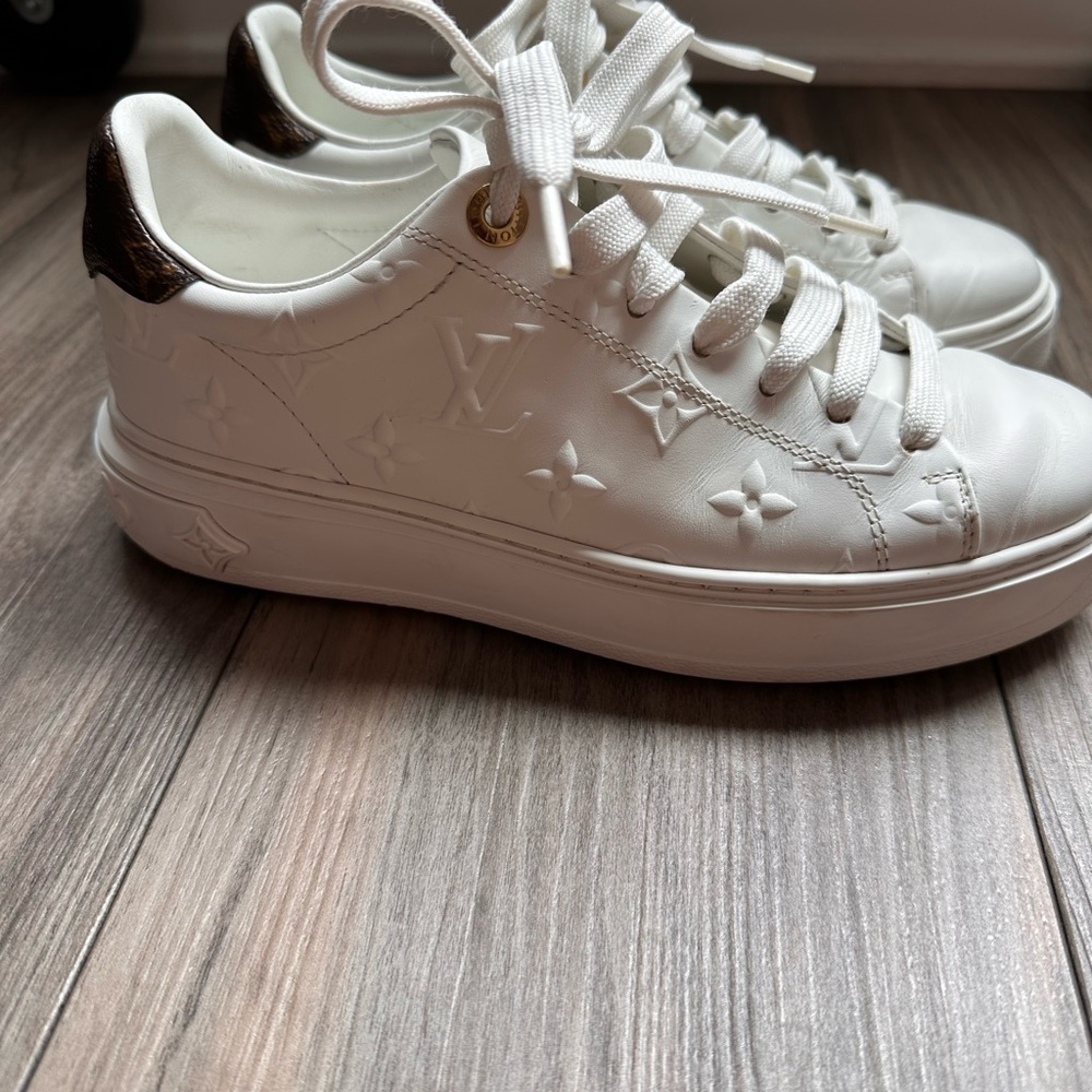 Louis Vuitton Time Out Sneaker - Picture 7 of 10